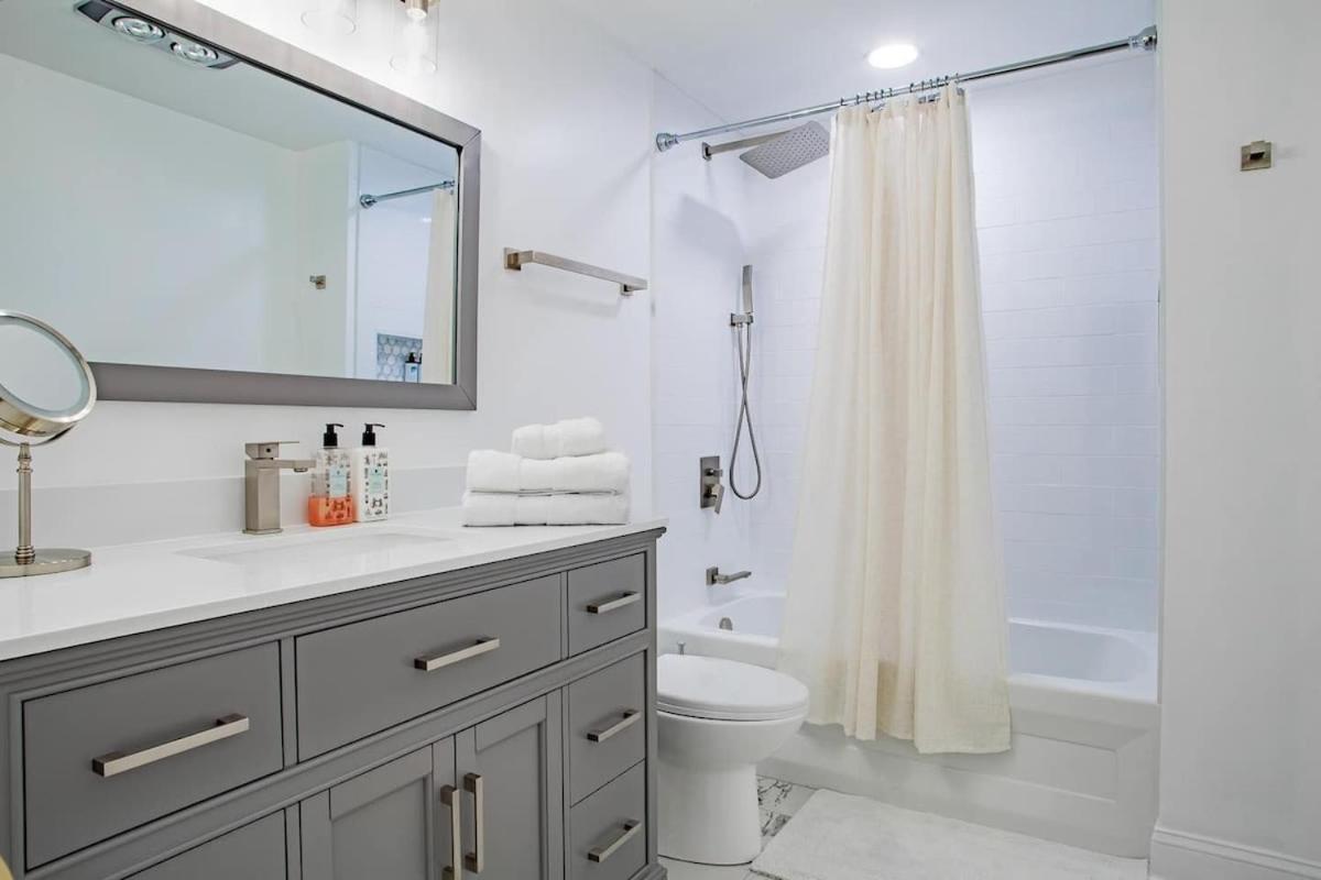 Fancy 1-Br In Central Location Parking Available วอชิงตัน ภายนอก รูปภาพ